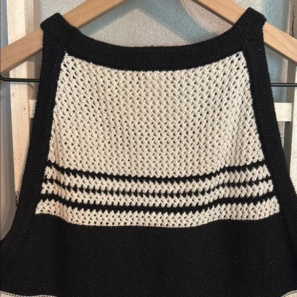 White House Black Market Ribbed Black and Cream Sweater Tank Top - Picture 4 of 12